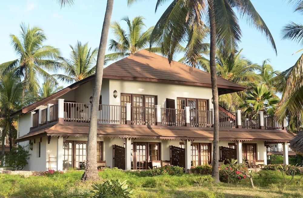 Breezes Beach Club And Spa Буейю Екстериор снимка