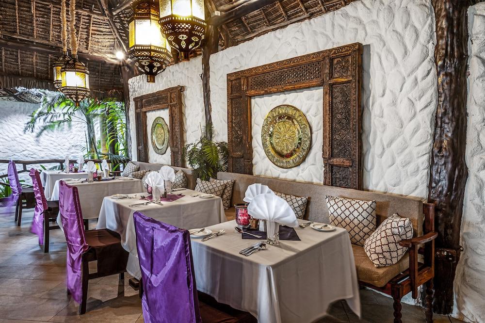 Breezes Beach Club And Spa Буейю Екстериор снимка