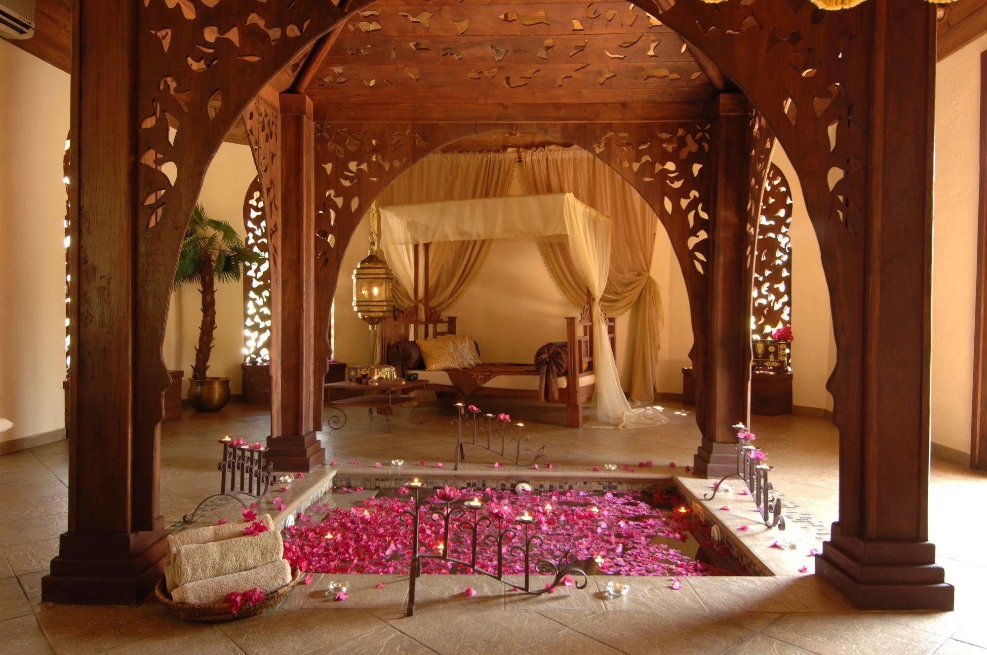 Breezes Beach Club And Spa Буейю Екстериор снимка