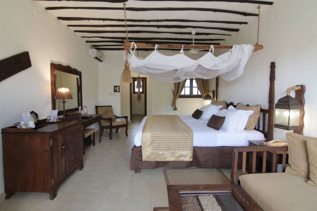 Breezes Beach Club And Spa Буейю Екстериор снимка